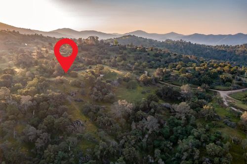 15 Pennyroyal, Prather, CA, 93651 | Card Image