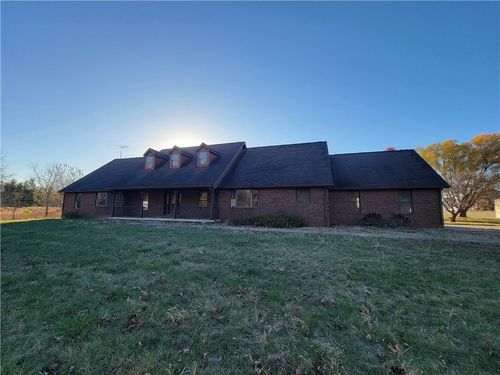 917 N 2600 East Rd, Strasburg, IL, 62465-4044 | Card Image