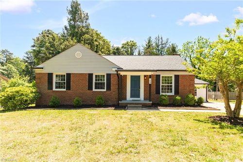 108 Flintfield Dr, Winston Salem, NC, 27103-5310 | Card Image