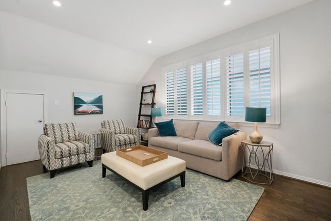 7955 Enclave Way, House other with 4 bedrooms, 3 bathrooms and null parking in Dallas TX | Image 35
