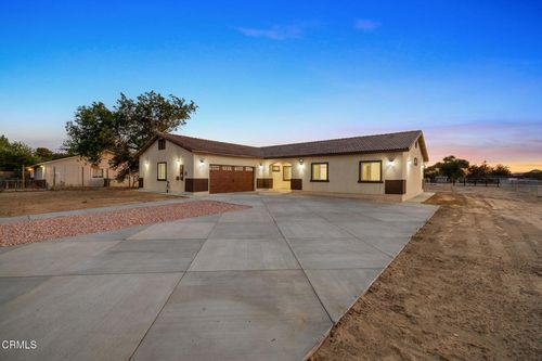 40719 E 171st Street Street E, Lake Los Angeles, CA, 93535 | Card Image