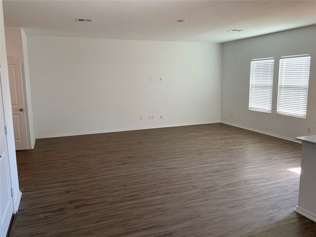 345 Soapstone Pass, House other with 4 bedrooms, 3 bathrooms and 4 parking in Maxwell TX | Image 4