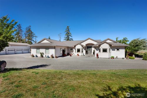 203 Delta Way, Sequim, WA, 98382-8956 | Card Image