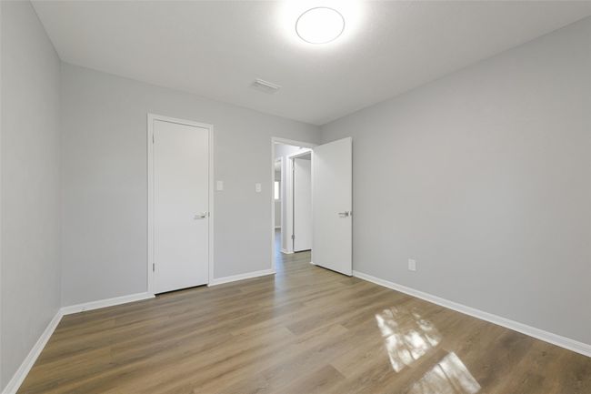 Bedroom with large closet | Image 15