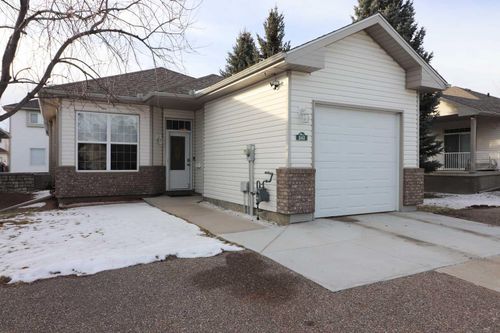242 Washington Way Se, Medicine Hat, AB, T1A8V2 | Card Image