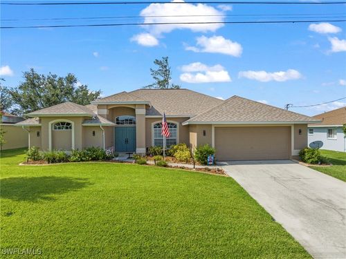 207 Se 16th Street, CAPE CORAL, FL, 33990 | Card Image