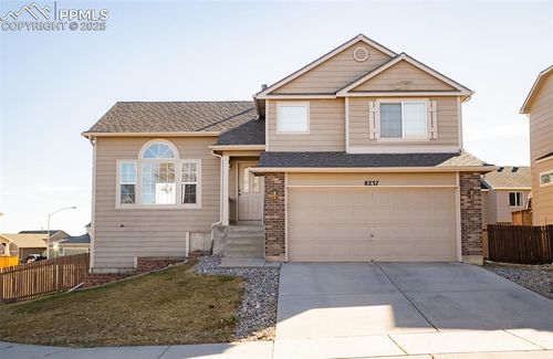 8237 Parkglen Dr, Fountain, CO, 80817-4243 | Card Image