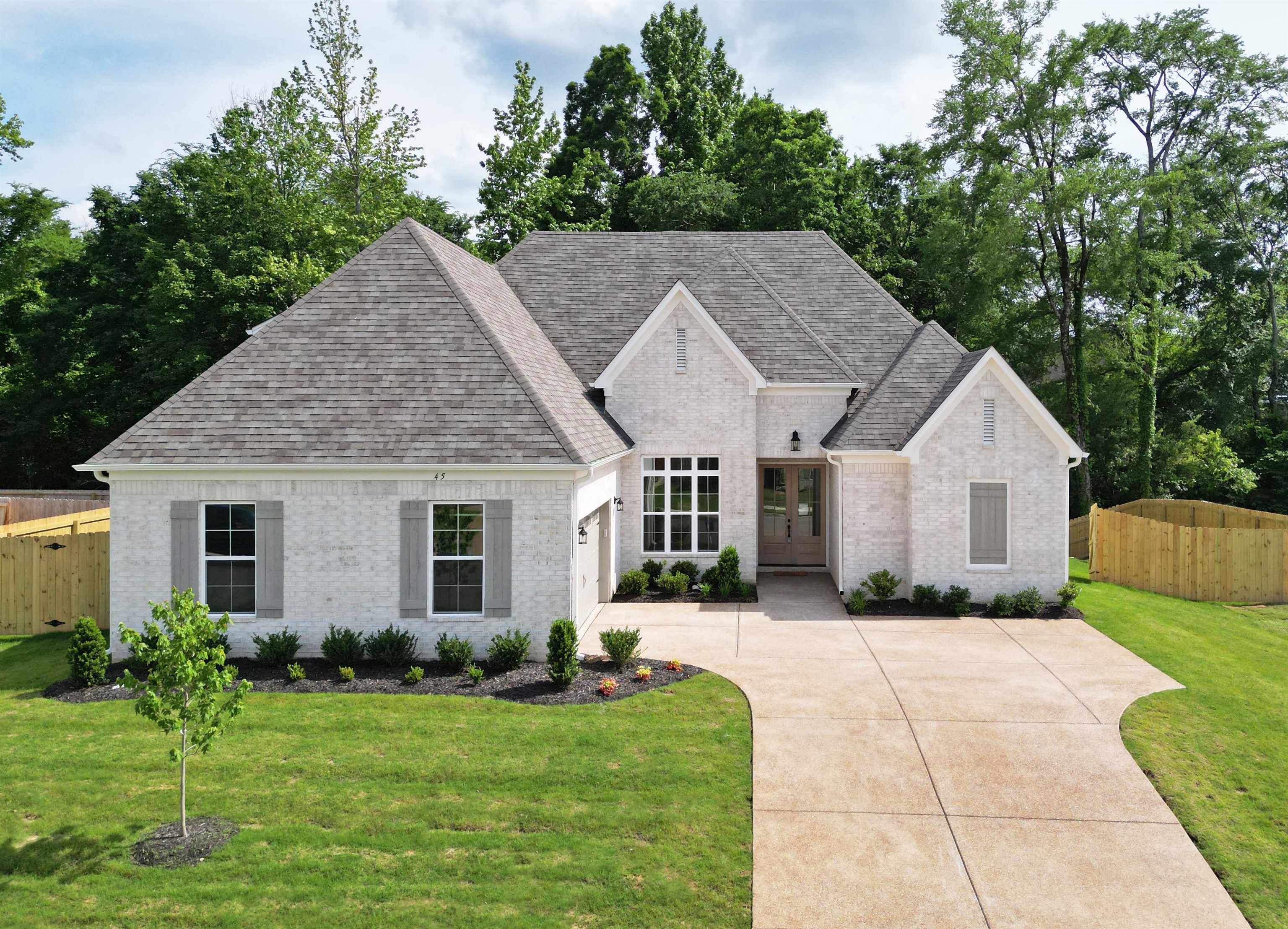 Misty Meadow Ln, Oakland, TN 38060