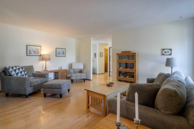 6 Tudor Cres S, House detached with 6 bedrooms, 3 bathrooms and 4 parking in Lethbridge AB | Image 11