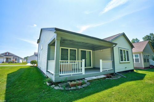 5220 Sandalwood Cir, Grand Blanc, MI, 48439-4266 | Card Image