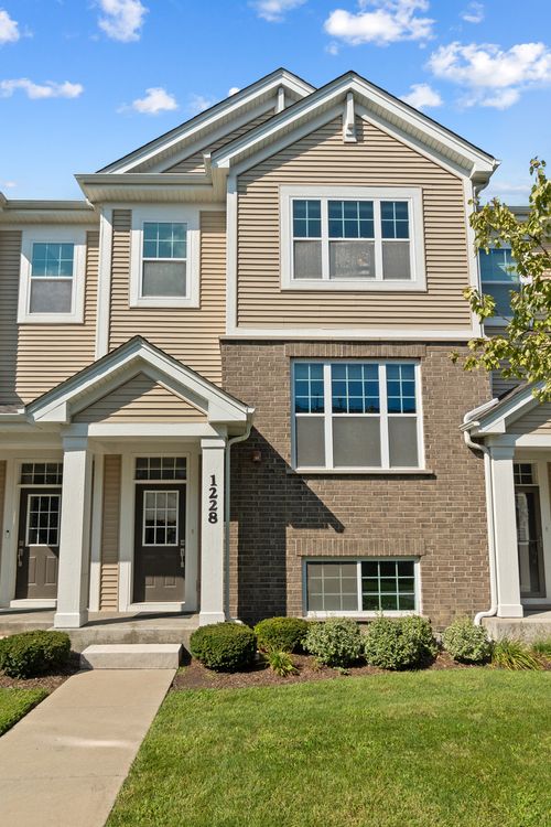 1228 Elm St, Park Ridge, IL, 60068-3368 | Card Image