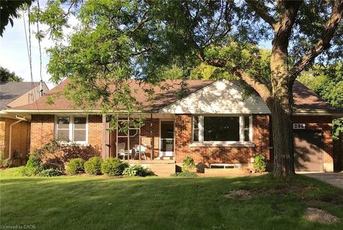 296 Dumfries Ave, Kitchener, ON, N2H2E8 | Card Image