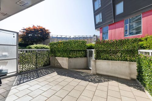 215-384 E 1st Ave, Vancouver, BC, V5T0G5 | Card Image