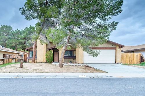 1127 N Mono Ct, Ridgecrest, CA, 93555-3022 | Card Image