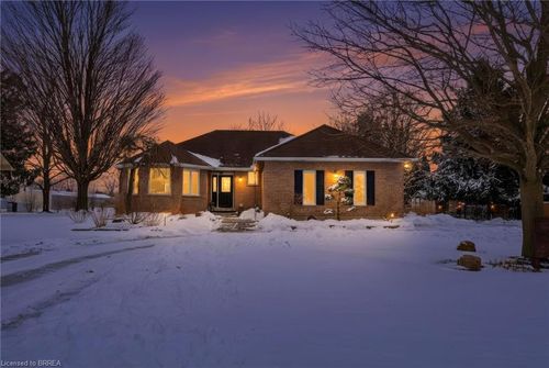 270 Talbot St, Norfolk, ON, N0J1E0 | Card Image