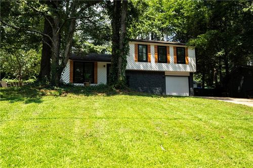 3852 W Wood Path, Stone Mountain, GA, 30083-4654 | Card Image