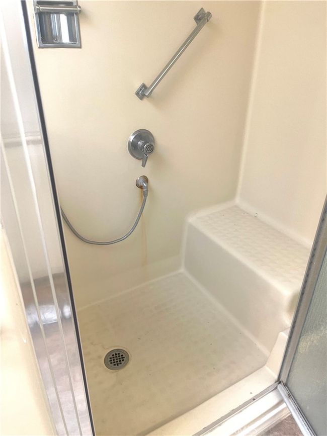 2 - 1660 Monterey Rd, Home with 2 bedrooms, 1 bathrooms and null parking in Seal Beach CA | Image 11