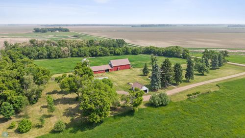 8145 158th Ave Se, Wyndmere, ND, 58081-9713 | Card Image