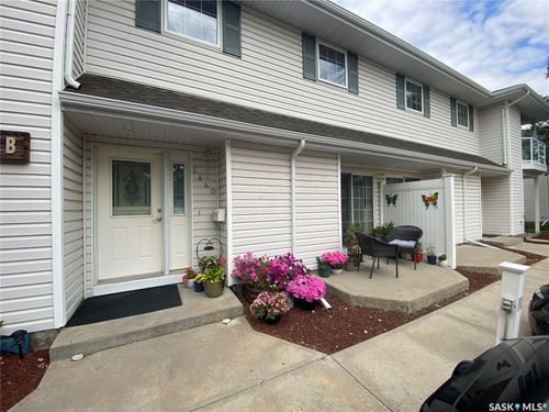 5440 Rochdale Boulevard, Regina, SK, S4X4P1 | Card Image