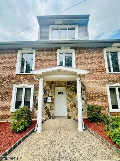 391 Northfield Ave, West Orange, NJ, 07052-3001 | Card Image