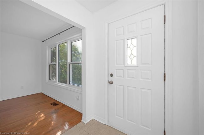 82 Lampman Cres, House other with 4 bedrooms, 2 bathrooms and 3 parking in Thorold ON | Image 4