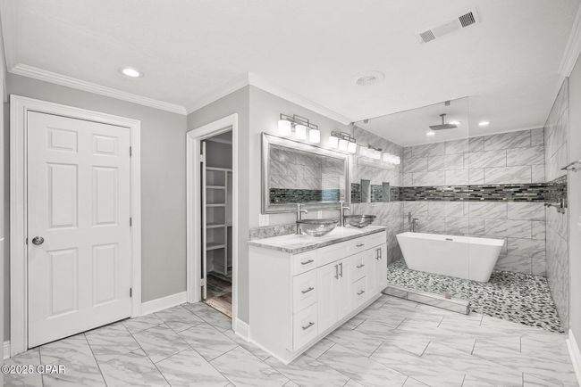 405 Wahoo Rd, House other with 4 bedrooms, 3 bathrooms and null parking in Panama City Beach FL | Image 16