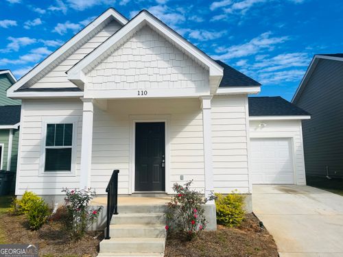 110 Lenox Cir, Lagrange, GA, 30241-1592 | Card Image