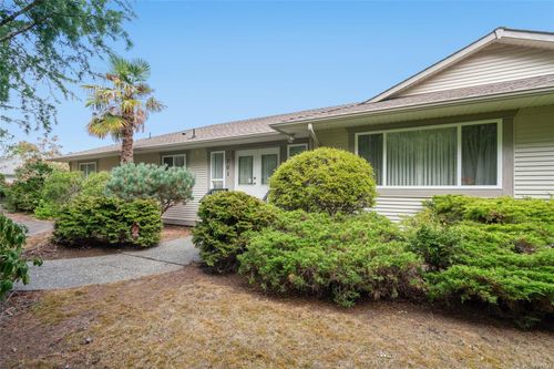 701 Humphrey Rd, Parksville, BC, V9P2V8 | Card Image