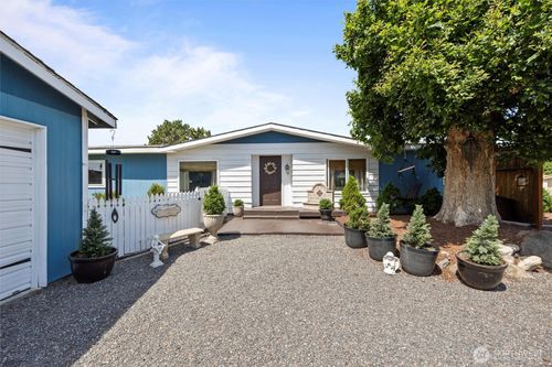 9107 W Arrowhead Ave, Kennewick, WA, 99336-7105 | Card Image