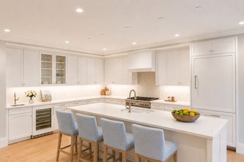 202-124 Elm St, Cohasset, MA, 02025-0150 | Card Image