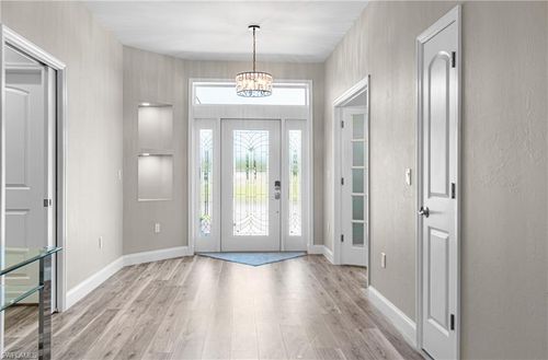 2016 Oxford Ridge Cir, LEHIGH ACRES, FL, 33973-6041 | Card Image