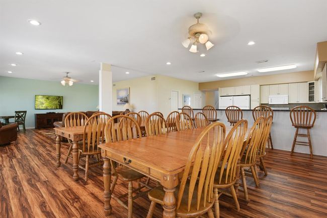 2438 Blue Water Hwy, House other with 10 bedrooms, 6 bathrooms and null parking in Surfside Beach TX | Image 10