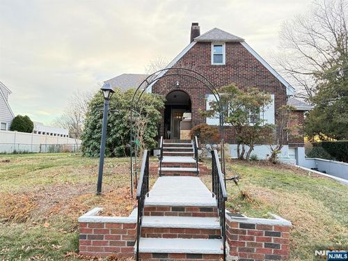 272 Frances St, Teaneck, NJ, 07666-3416 | Card Image