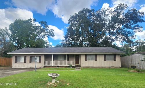 19 Shadow Ln, Natchez, MS, 39120-4742 | Card Image