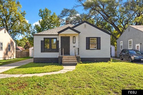 3929 N 42nd St, Omaha, NE, 68111-2503 | Card Image