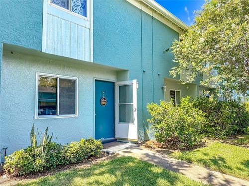 107-107 114th Ter Ne, ST PETERSBURG, FL, 33716-2832 | Card Image