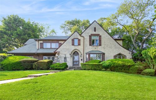 250 Paine Ave, New Rochelle, NY, 10804-4129 | Card Image