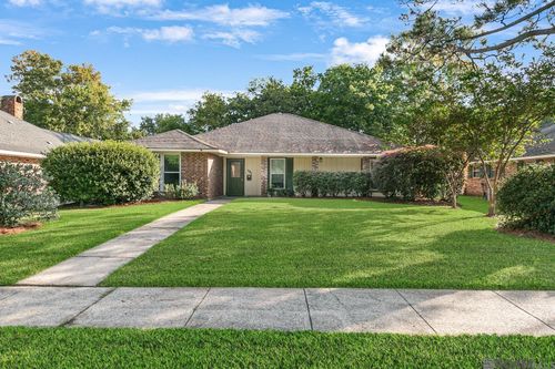 1041 Crescent Dr, Baton Rouge, LA, 70806-7902 | Card Image