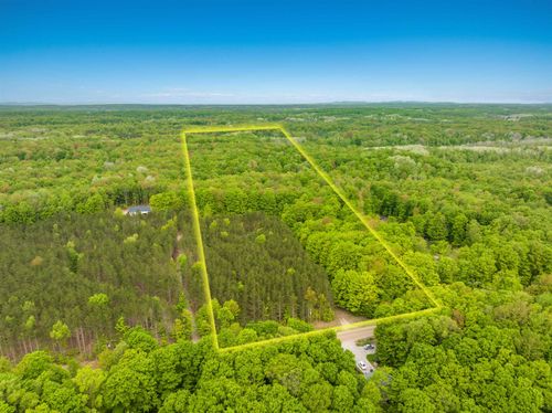 5840 Pratt Rd, Lake Ann, MI, 49650-9500 | Card Image
