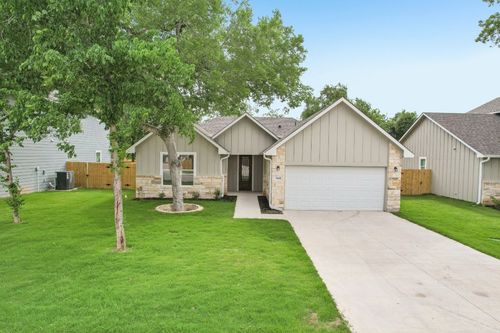 344 Webb St, Smithville, TX, 78957-8418 | Card Image