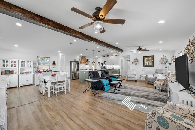 614 W 3 Rd St, House other with 4 bedrooms, 2 bathrooms and null parking in McGregor TX | Image 5