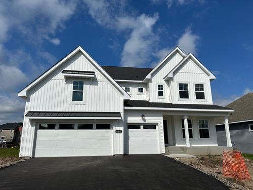 1912 Sparrow Dr, Shakopee, MN, 55379-5529 | Card Image