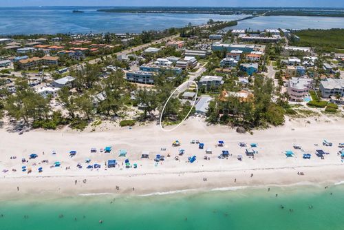 3720 Gulf Dr, HOLMES BEACH, FL, 34217-1907 | Card Image