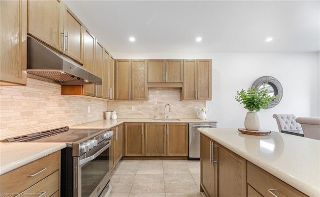 5 Freedom Oaks Trail, House other with 6 bedrooms, 6 bathrooms and 7 parking in Brampton ON | Image 11