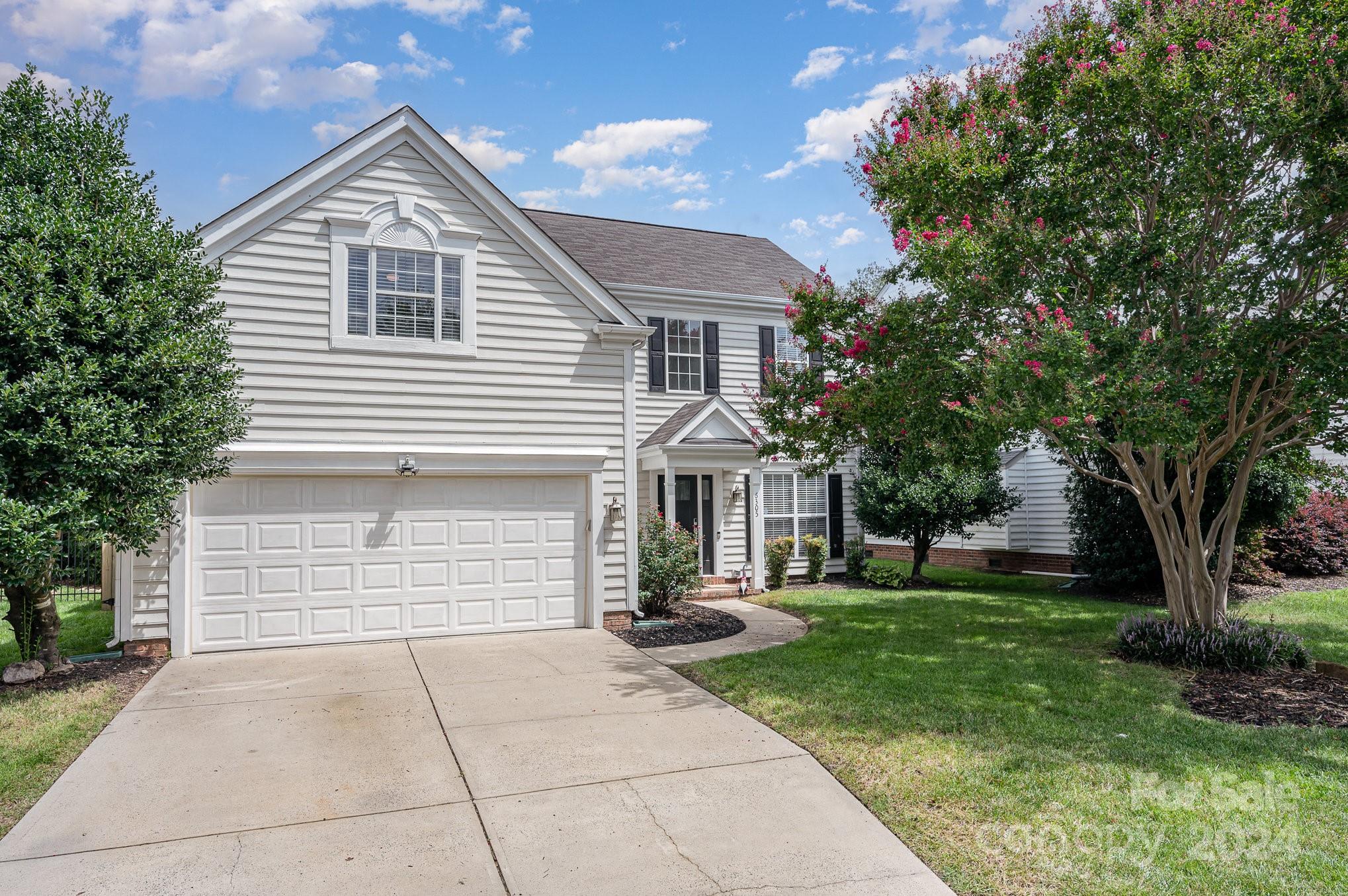 Downfield Wood Dr, Charlotte, NC 28269
