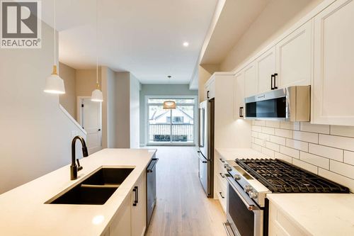 15-1550 Union Rd, Kelowna, BC, V1V0G9 | Card Image