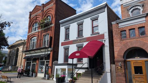 489 Broadway, Saratoga Springs, NY, 12866-6738 | Card Image