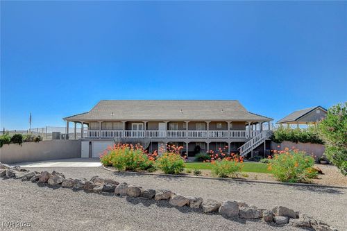 985 Hinckley Ave, Logandale, NV, 89021-9983 | Card Image