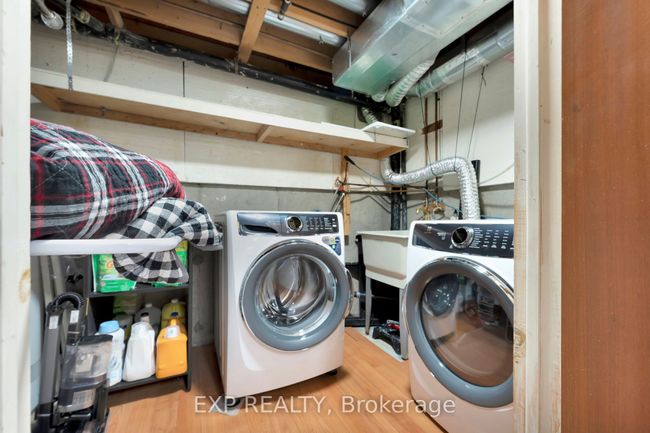 C - 10 Arnold Dr, Condo with 4 bedrooms, 2 bathrooms and 2 parking in Nepean ON | Image 26