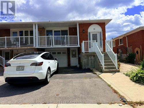 11 Tolton Dr, Brampton, ON, L6V2P9 | Card Image